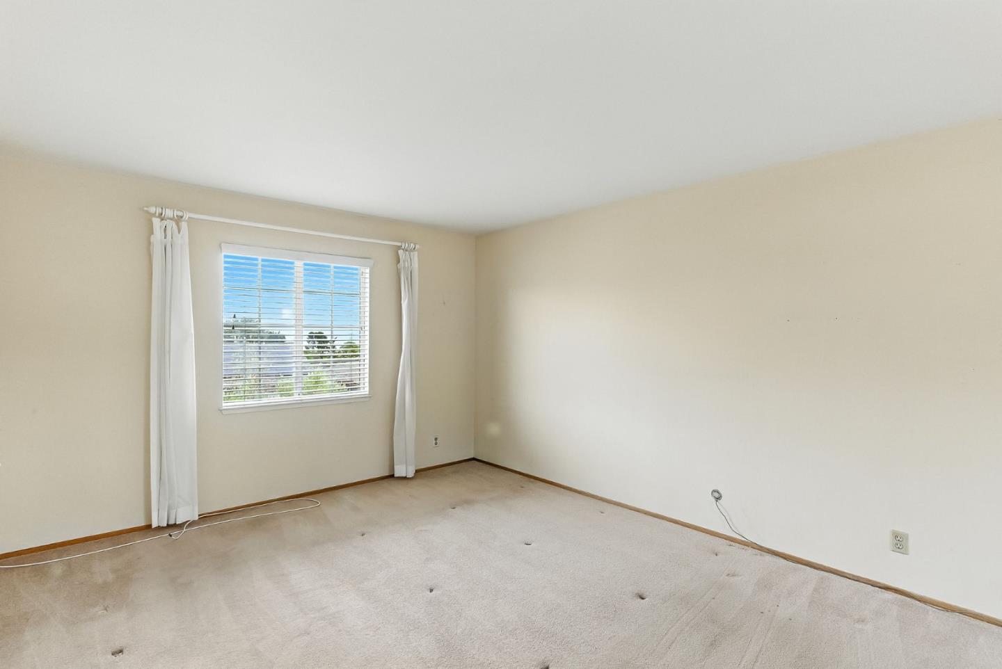 1675 Escalante Way