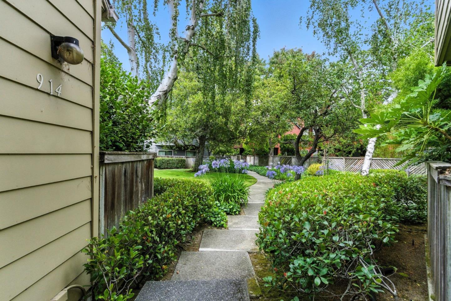 914 Shoreline Drive