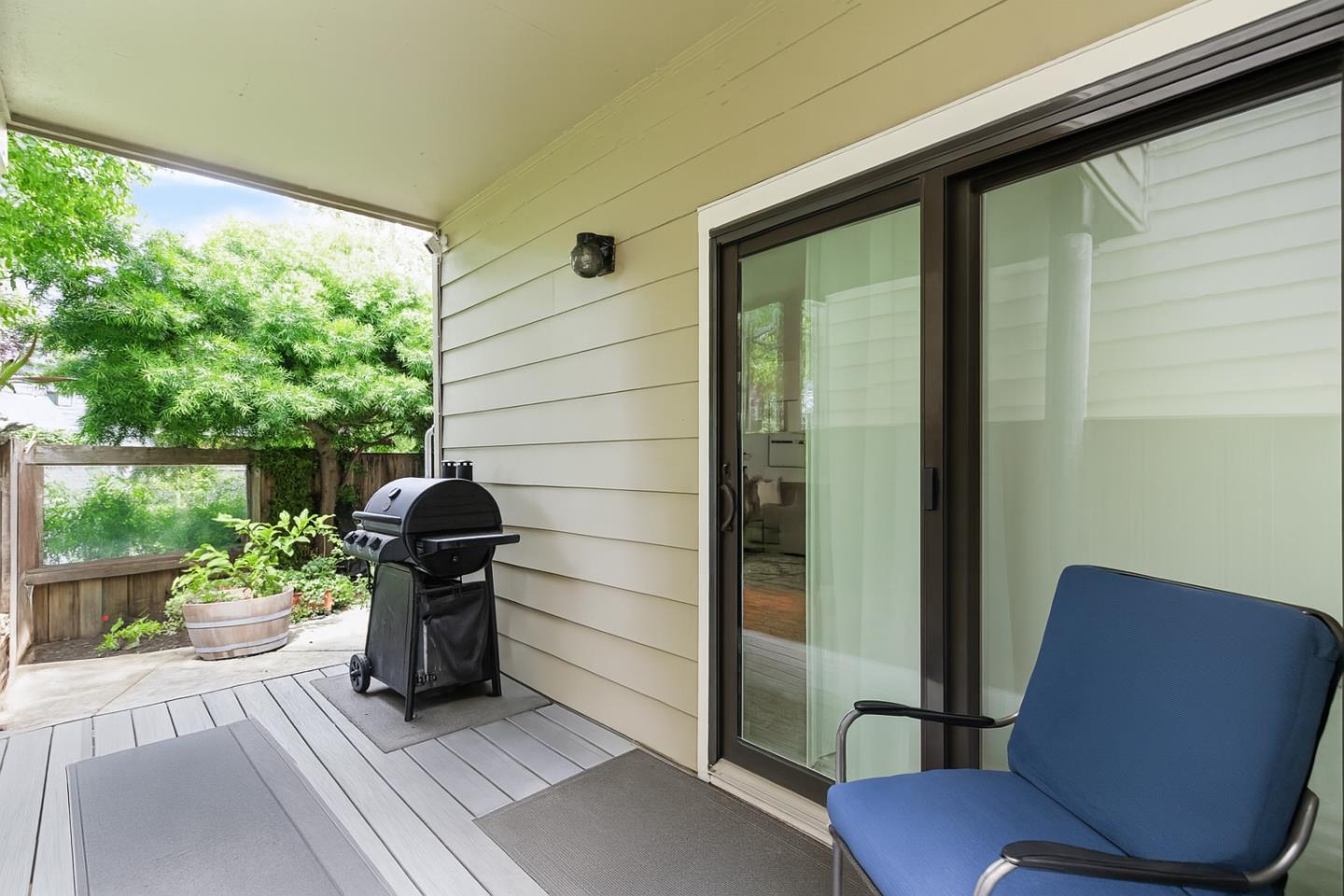 914 Shoreline Drive