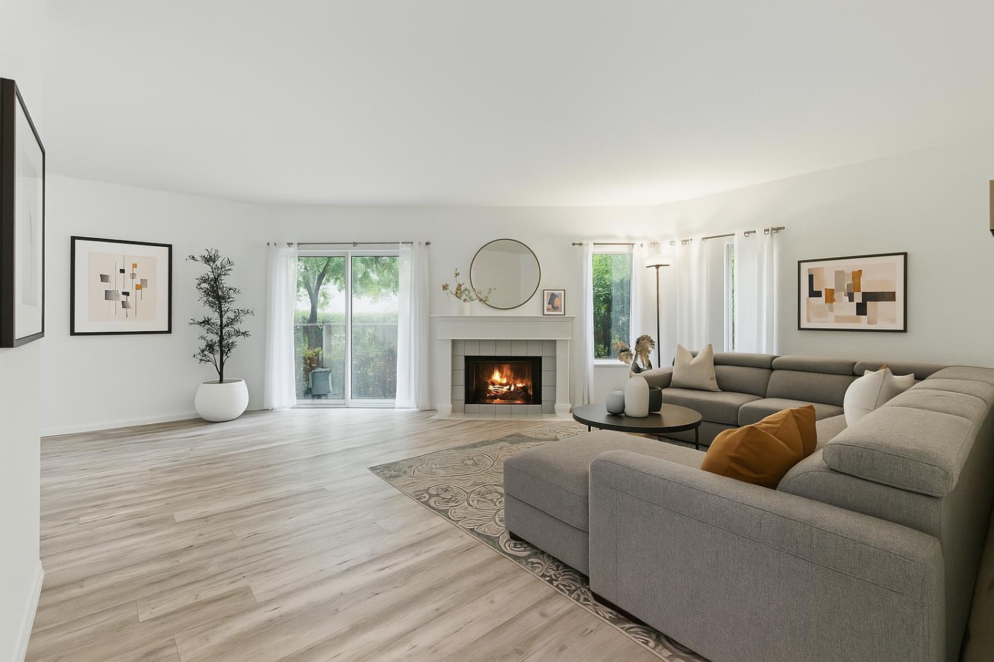 914 Shoreline Drive