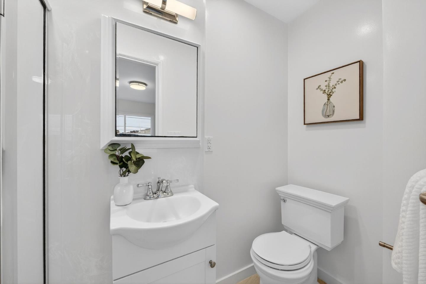 876 North Mayfair Avenue