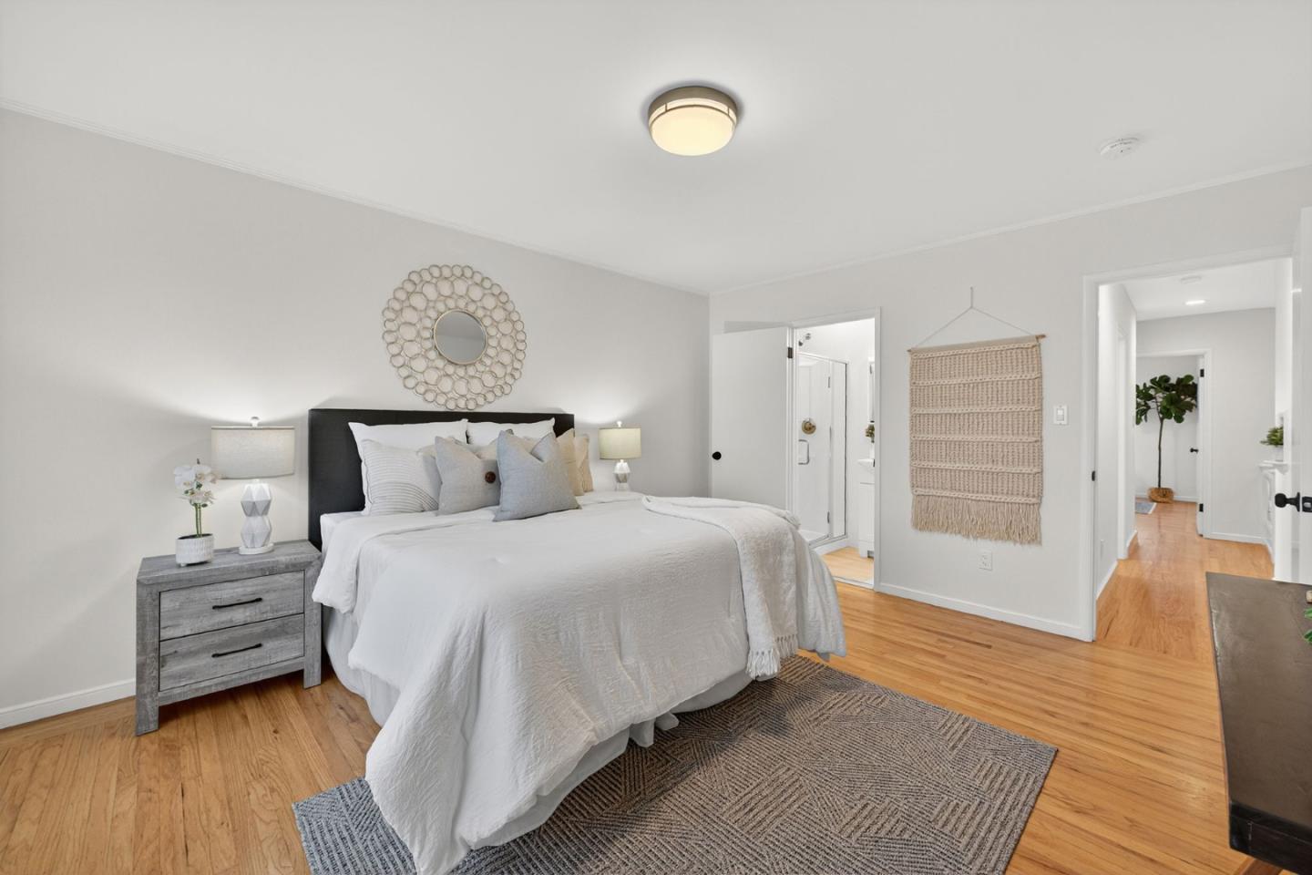 876 North Mayfair Avenue