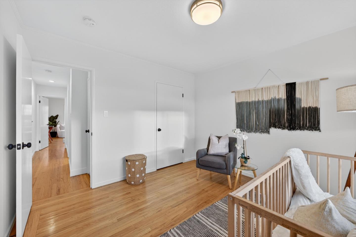 876 North Mayfair Avenue