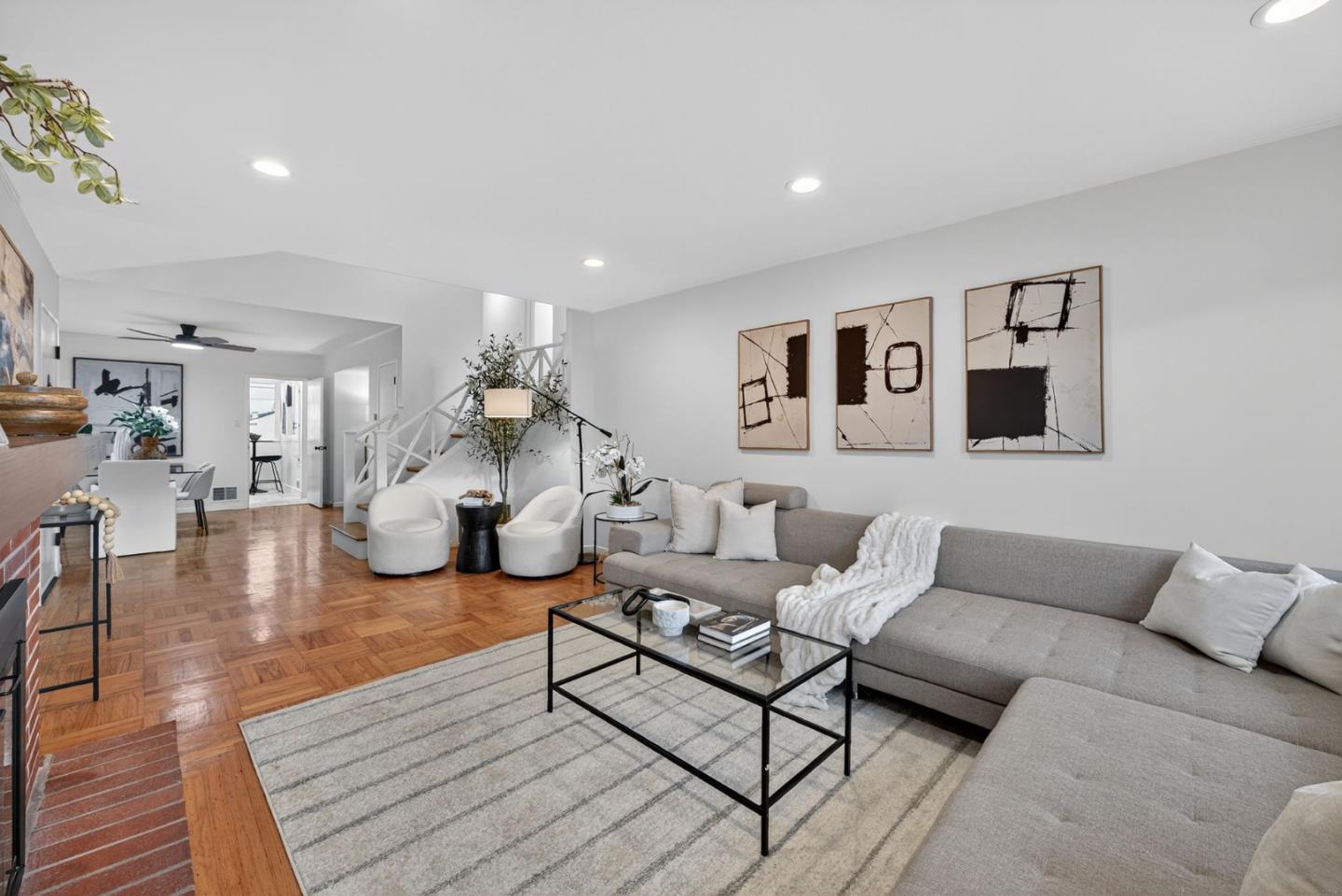 876 North Mayfair Avenue