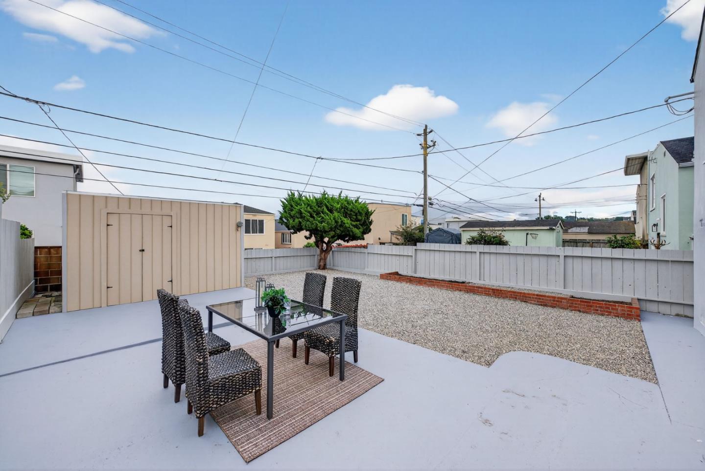 876 North Mayfair Avenue