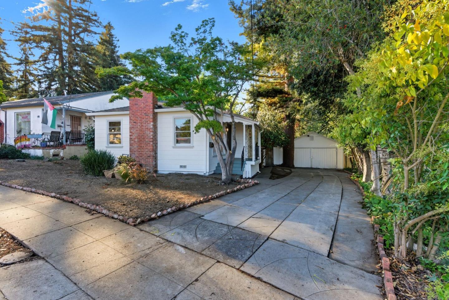 2209 Romey Lane