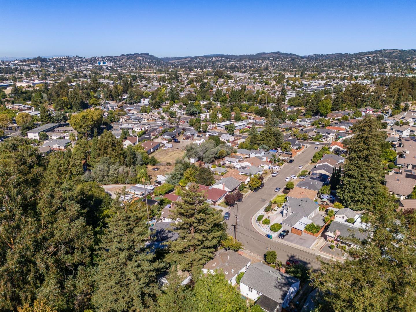 2209 Romey Lane
