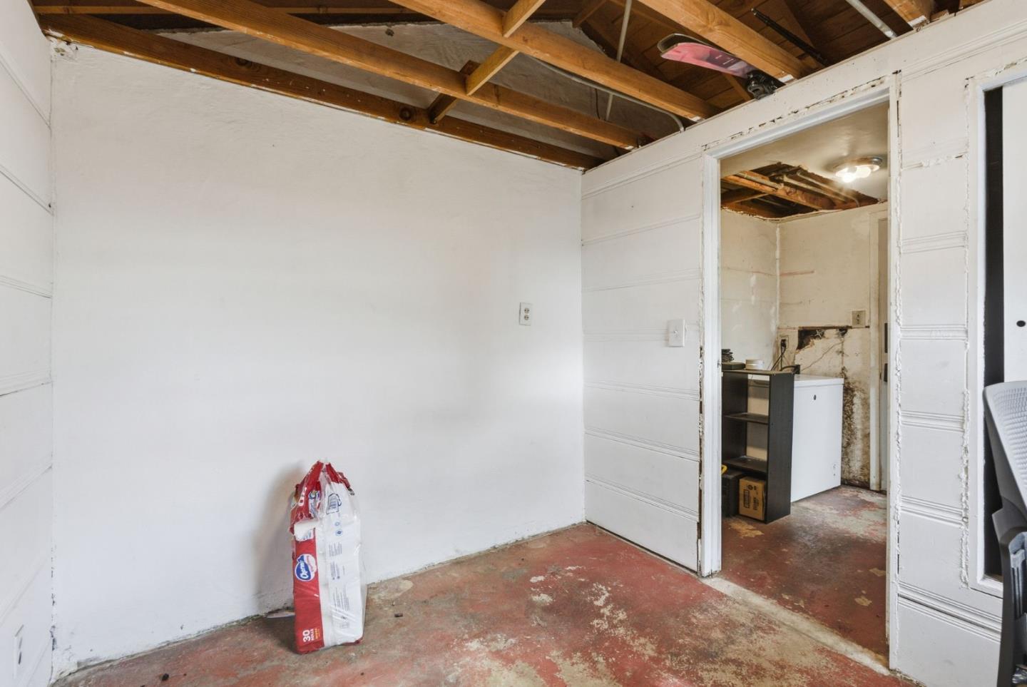 1247 Hillside Boulevard