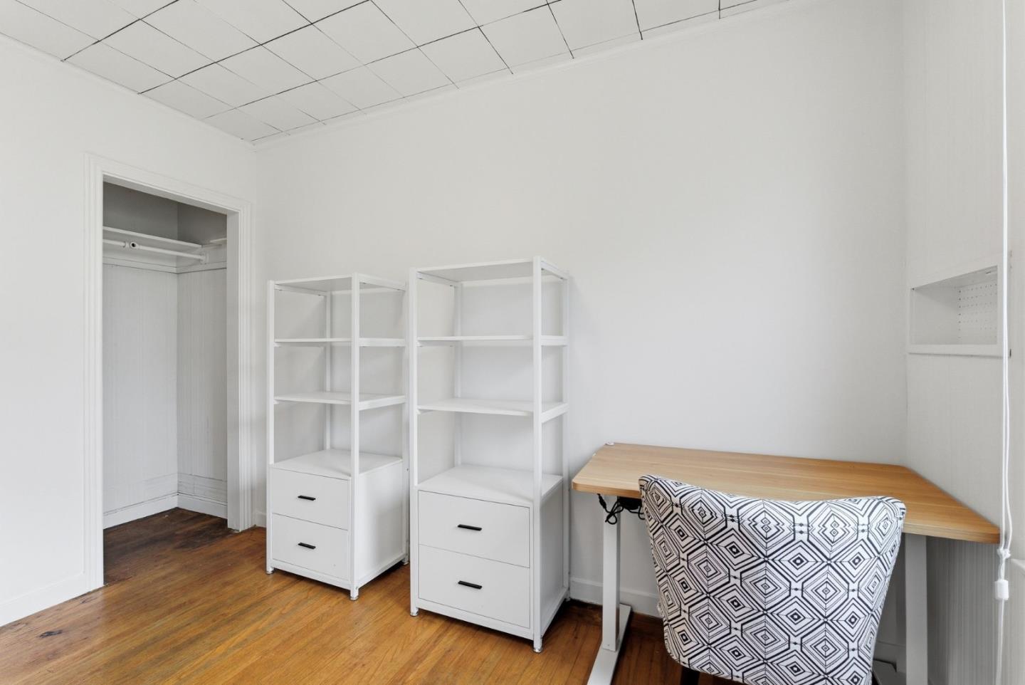 1247 Hillside Boulevard