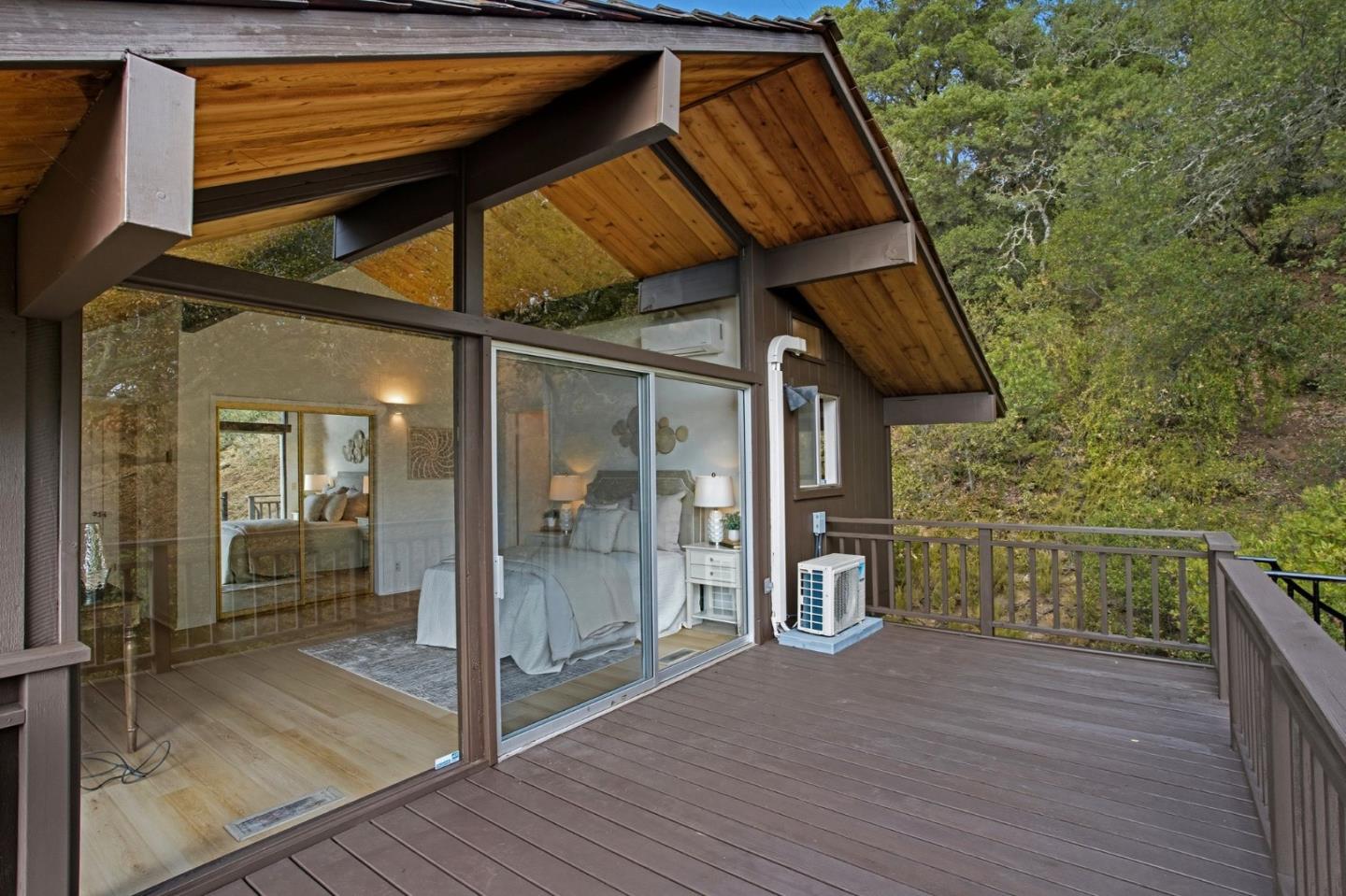 435 Golden Oak Drive