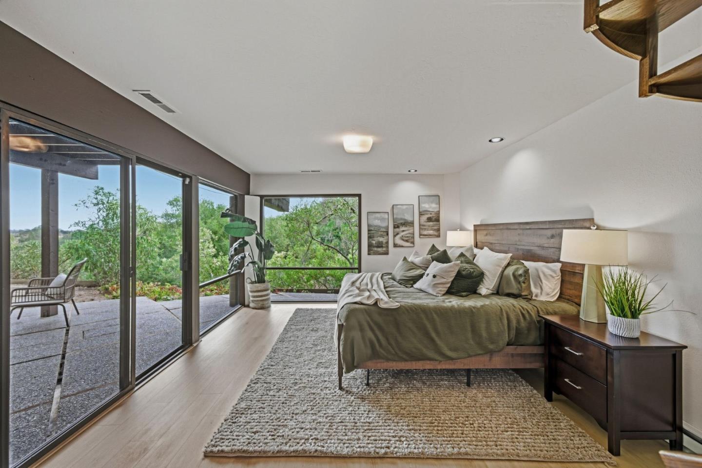 435 Golden Oak Drive