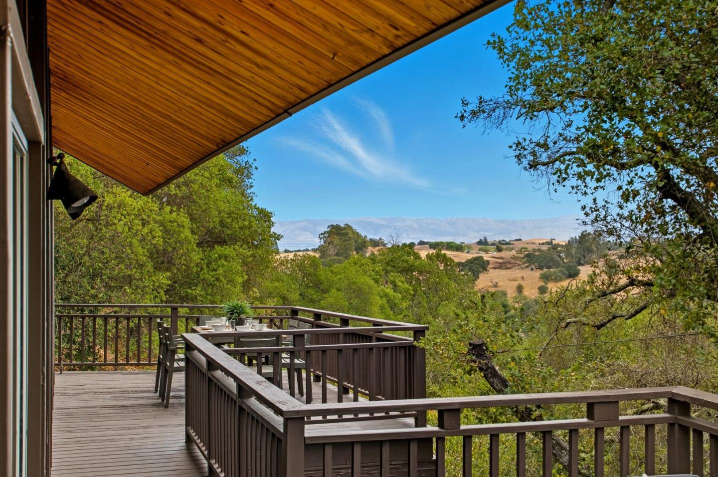 435 Golden Oak Drive