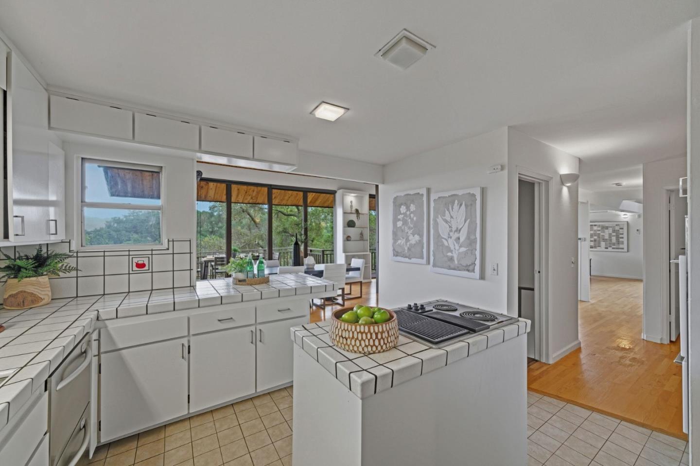 435 Golden Oak Drive