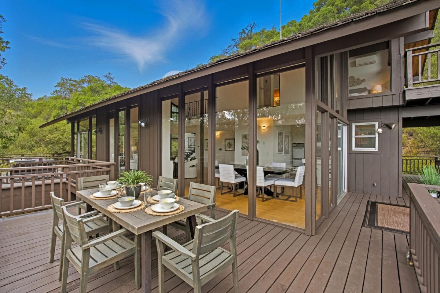 435 Golden Oak Drive