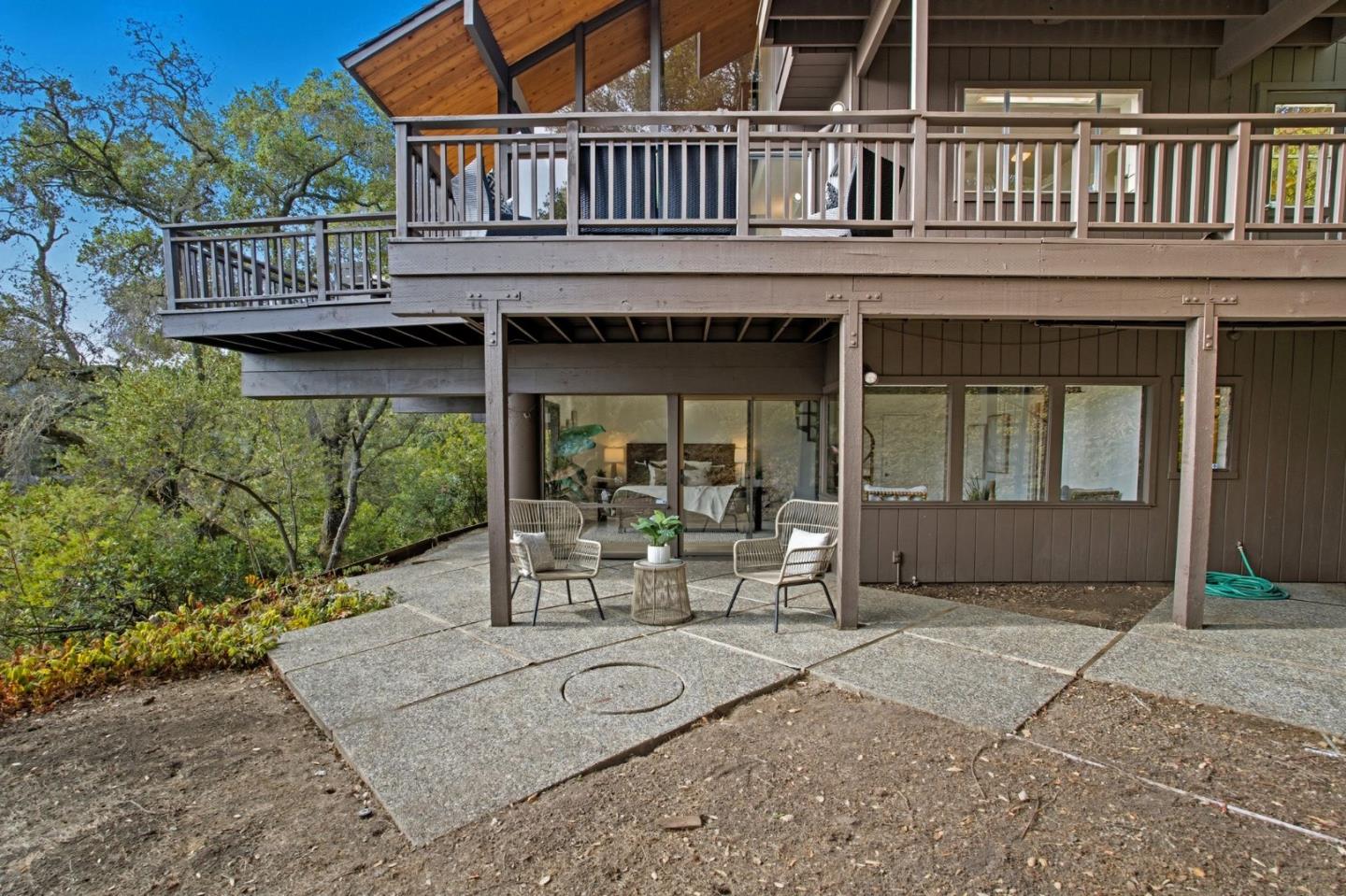 435 Golden Oak Drive