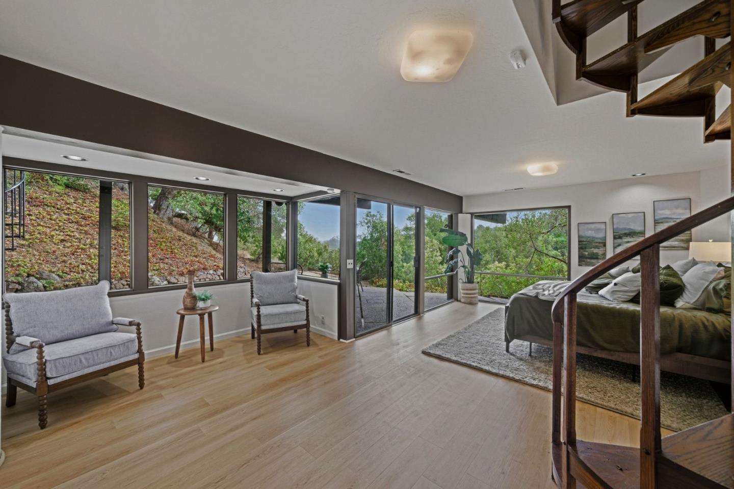 435 Golden Oak Drive