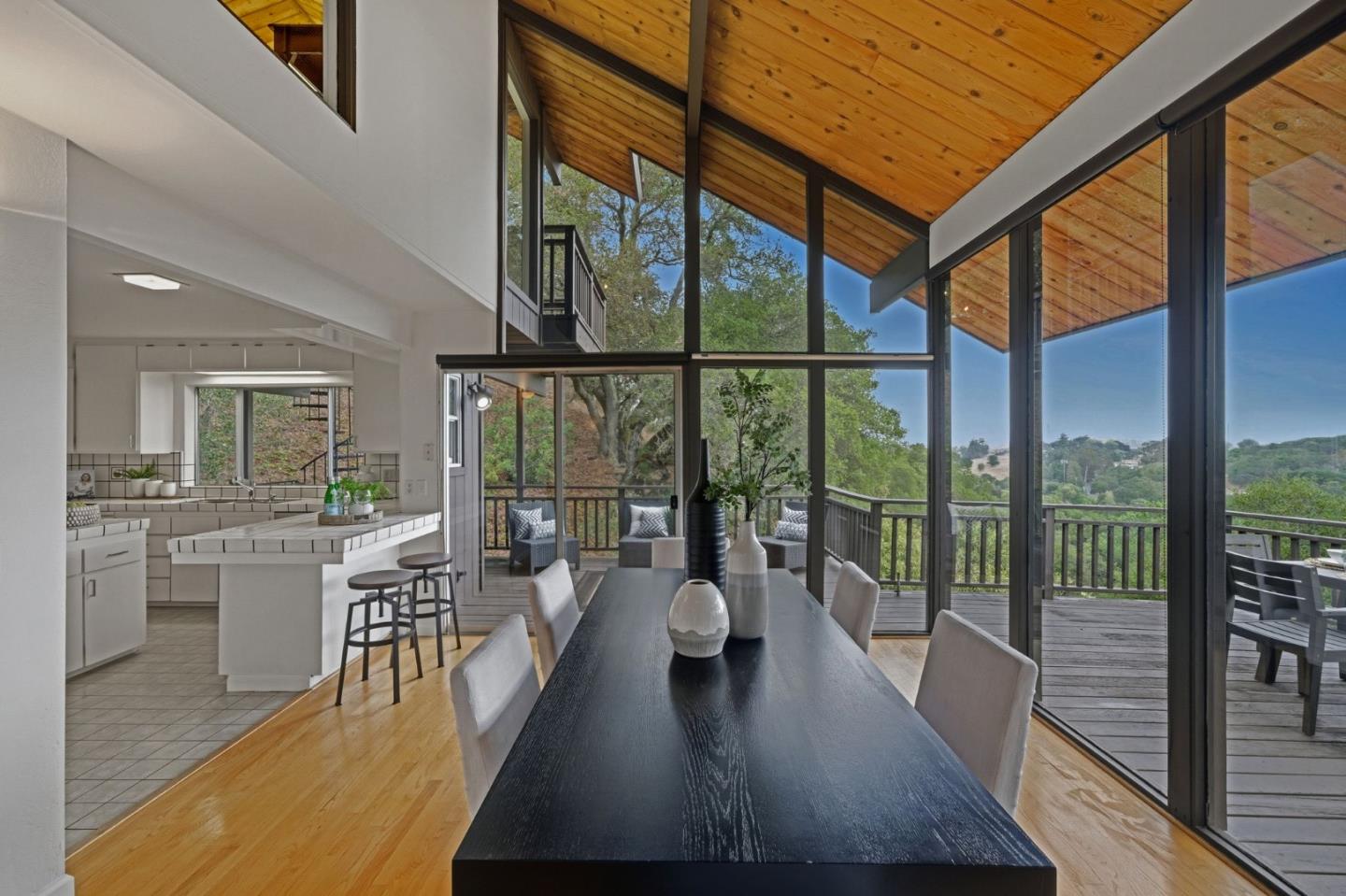 435 Golden Oak Drive