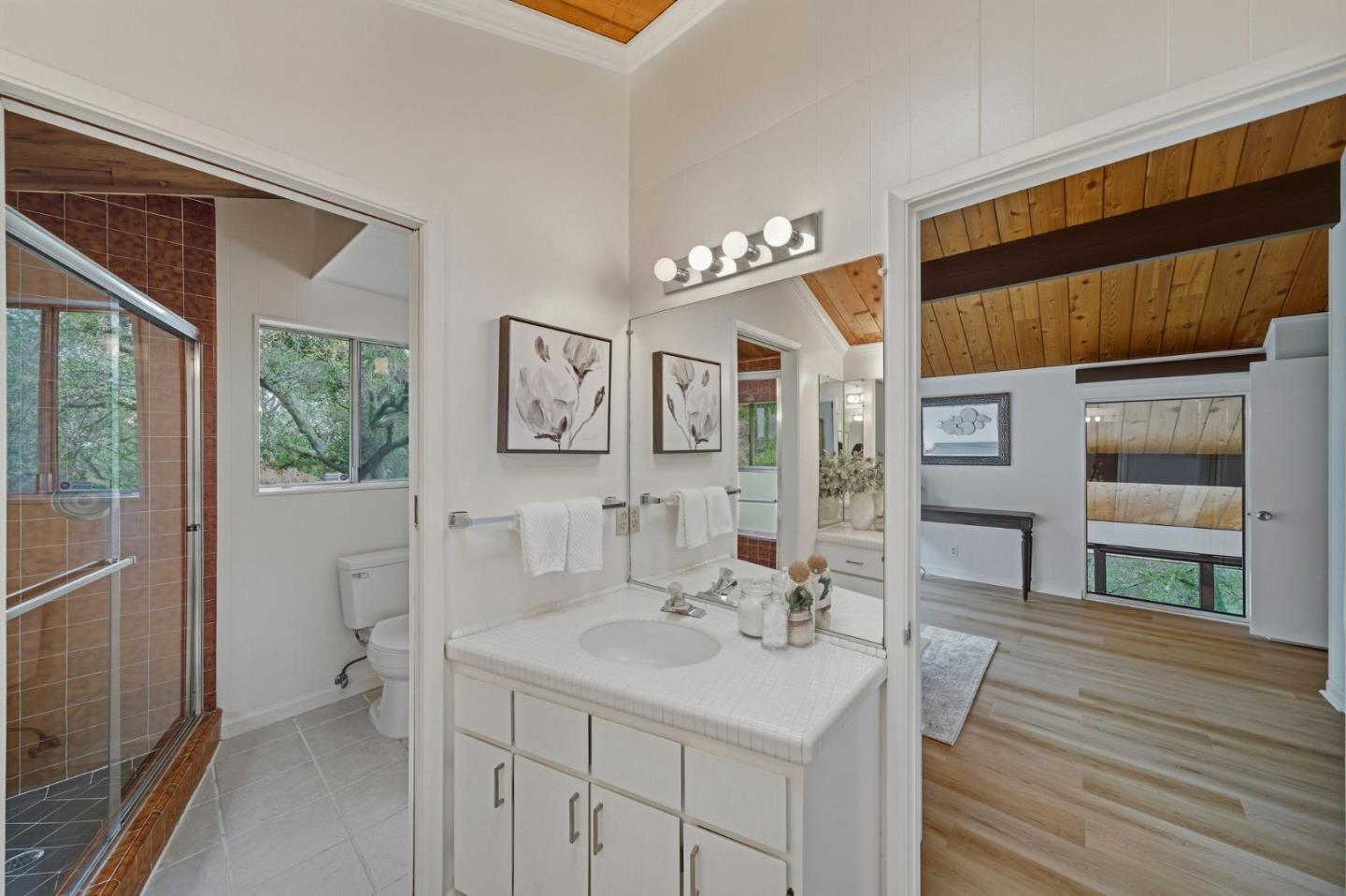 435 Golden Oak Drive