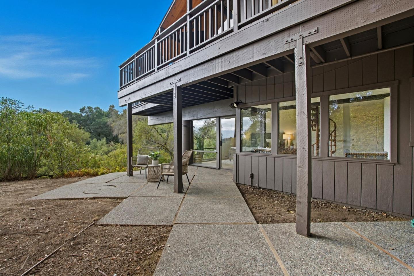 435 Golden Oak Drive