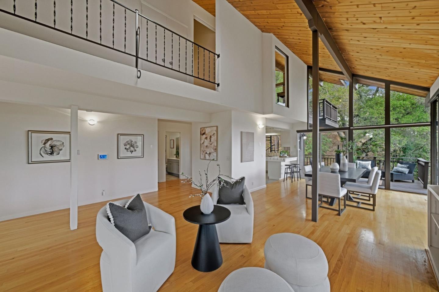 435 Golden Oak Drive