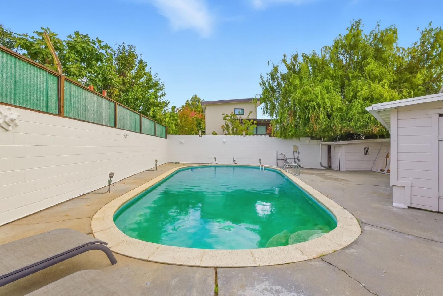 12 Dexter Place