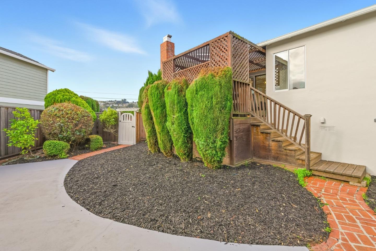 12 Dexter Place