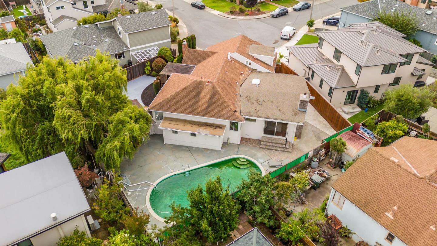 12 Dexter Place