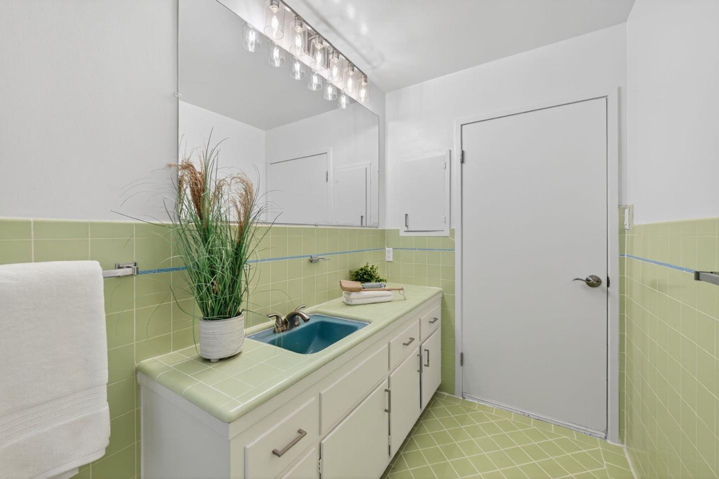 72 Cresta Vista Drive