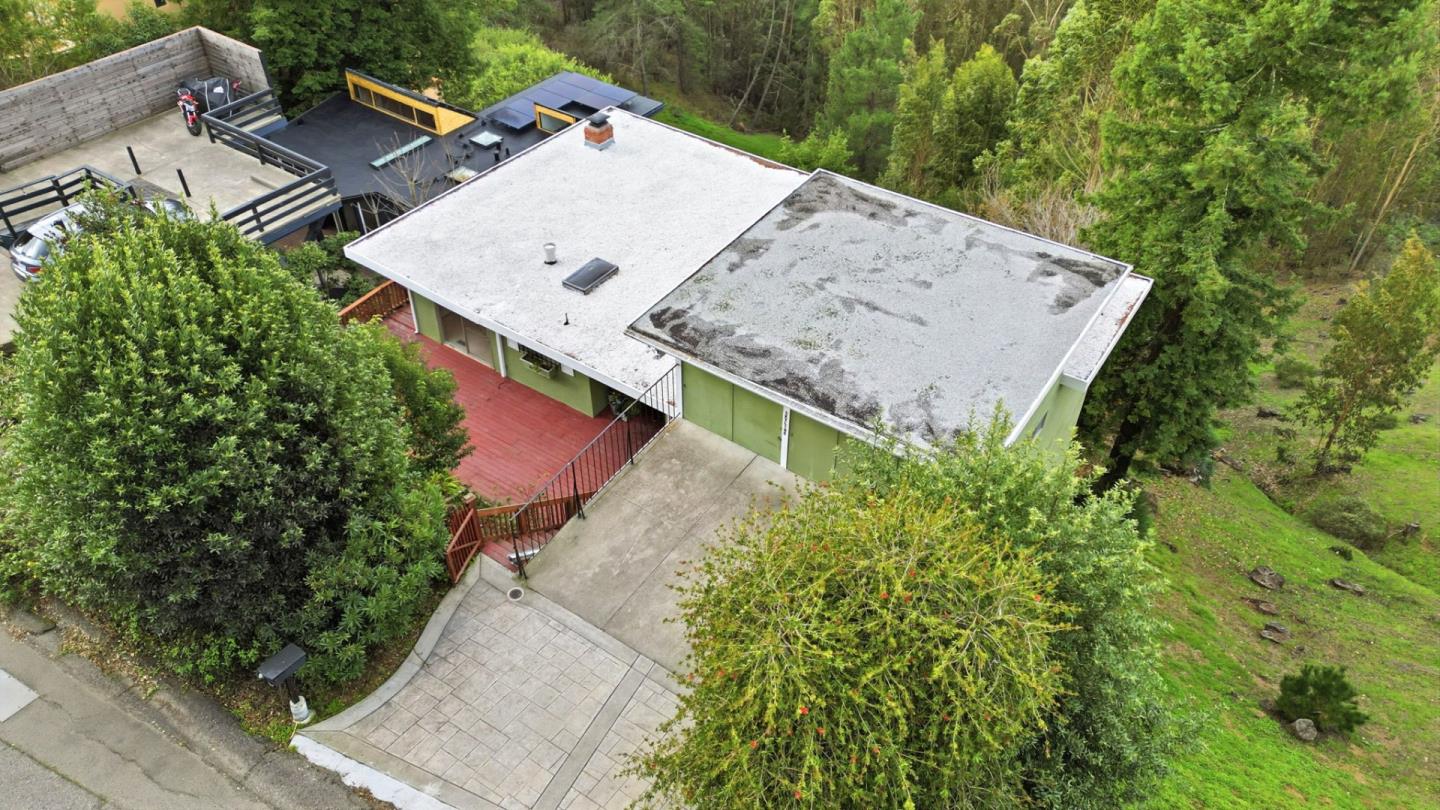 6077 Skyline Boulevard