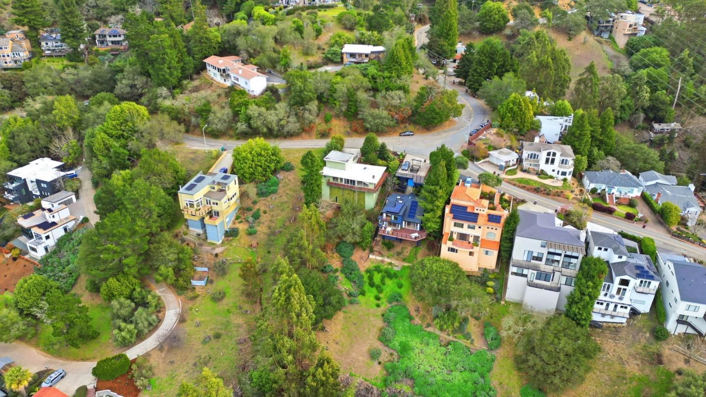 6077 Skyline Boulevard