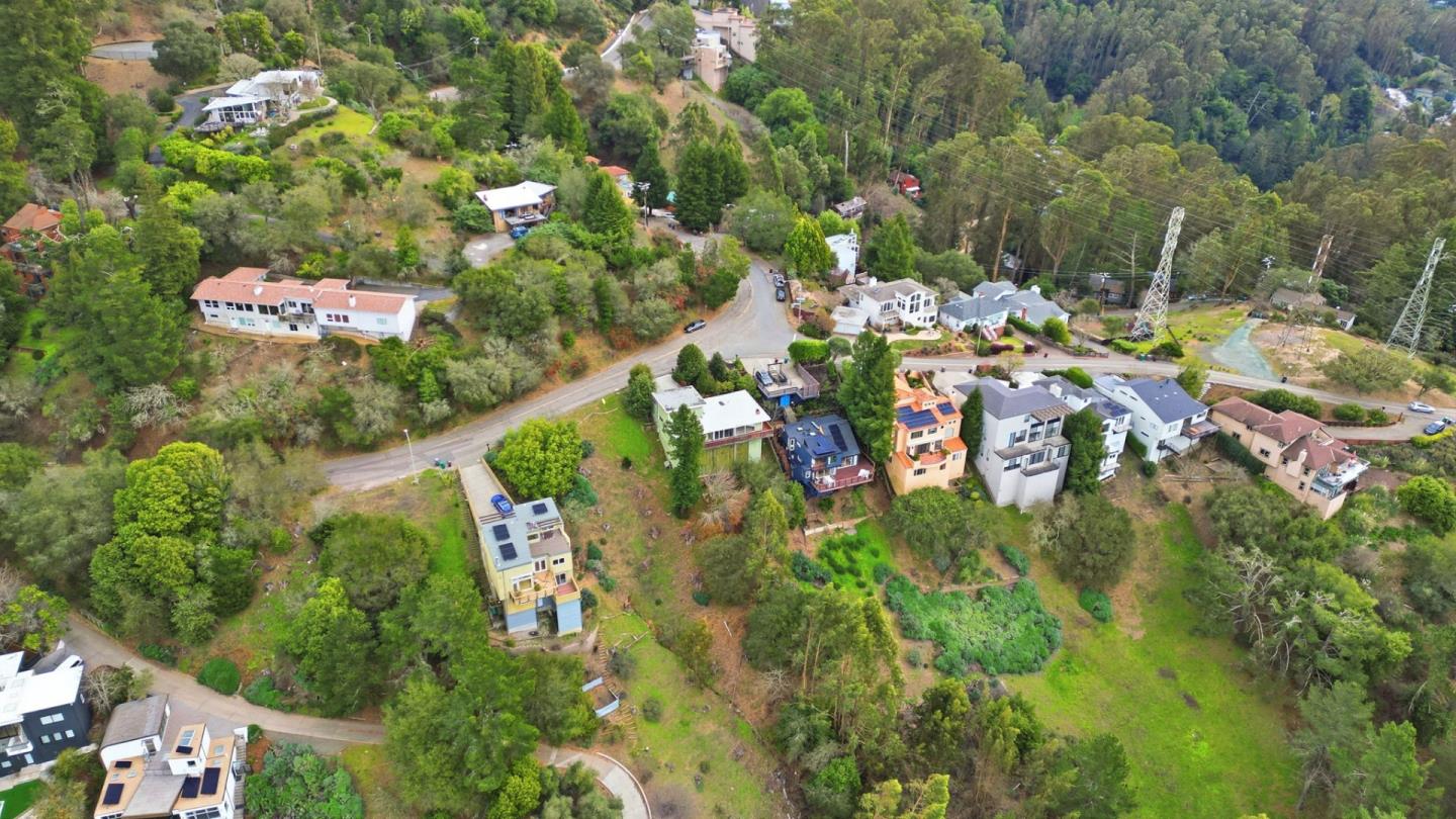 6077 Skyline Boulevard