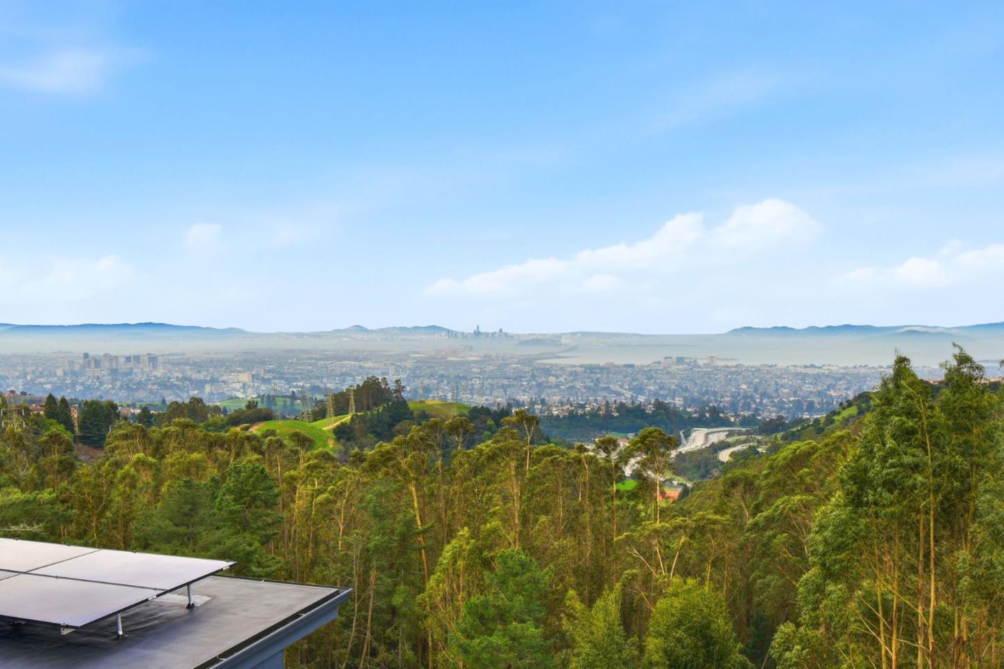 6077 Skyline Boulevard