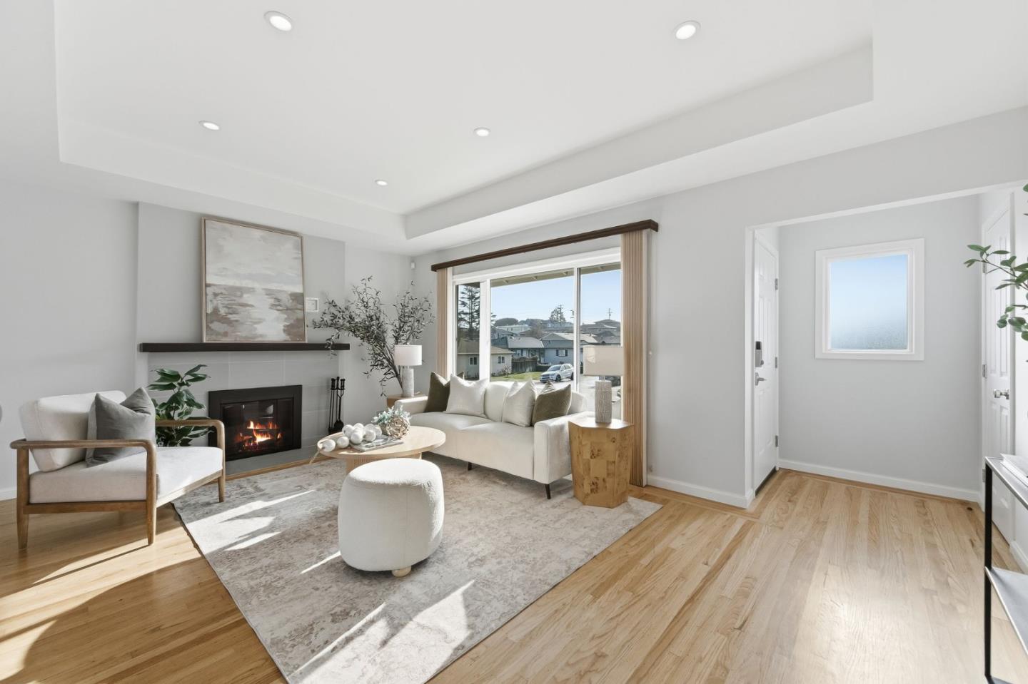 583 Hawthorne Avenue