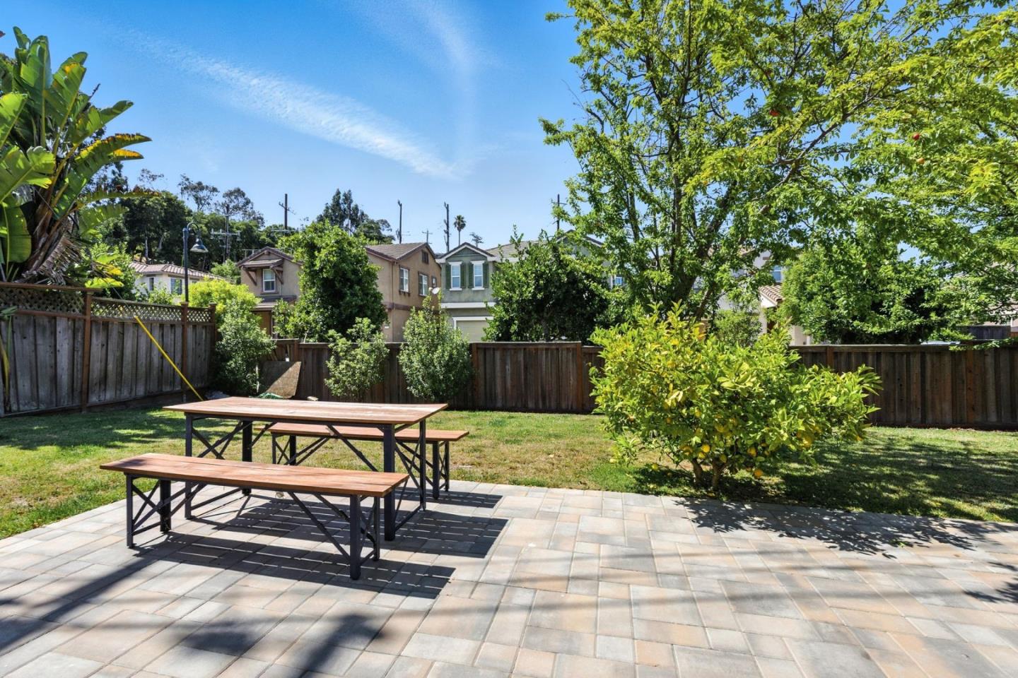 583 Hawthorne Avenue