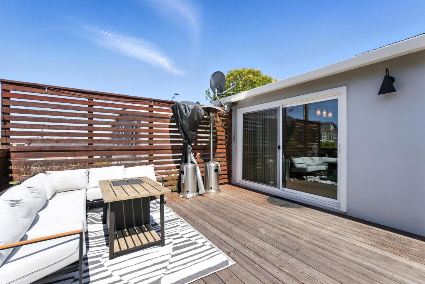 583 Hawthorne Avenue