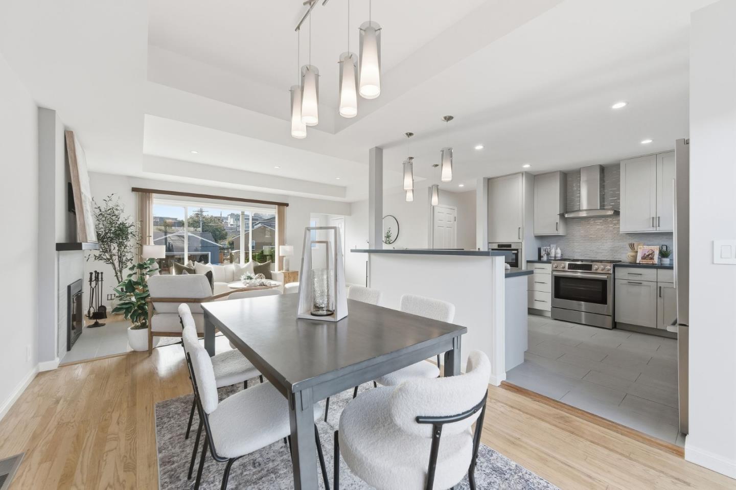 583 Hawthorne Avenue