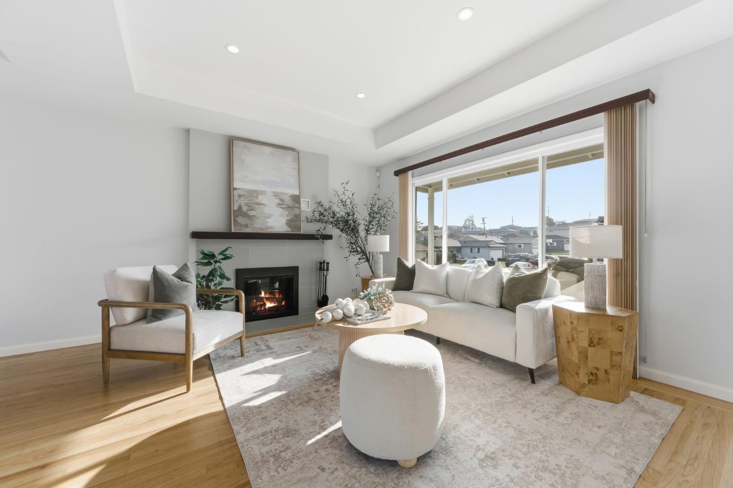 583 Hawthorne Avenue