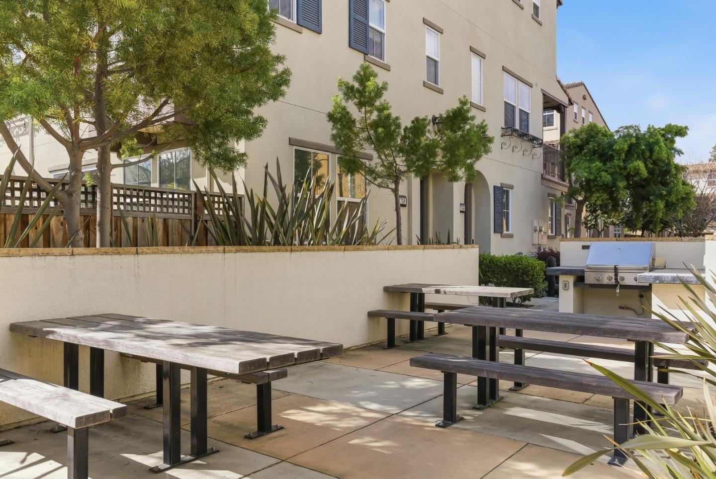 508 Holthouse Terrace