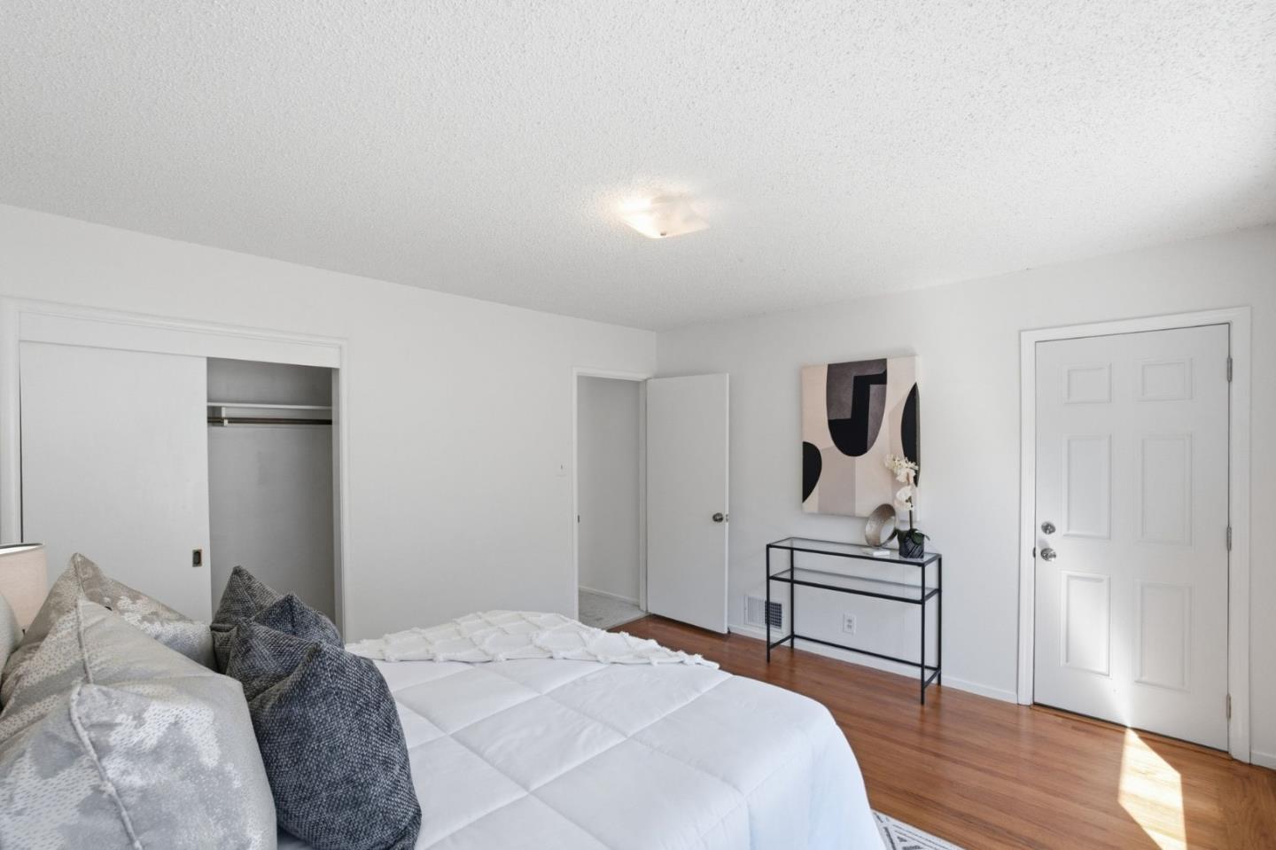 291 West 39th Avenue