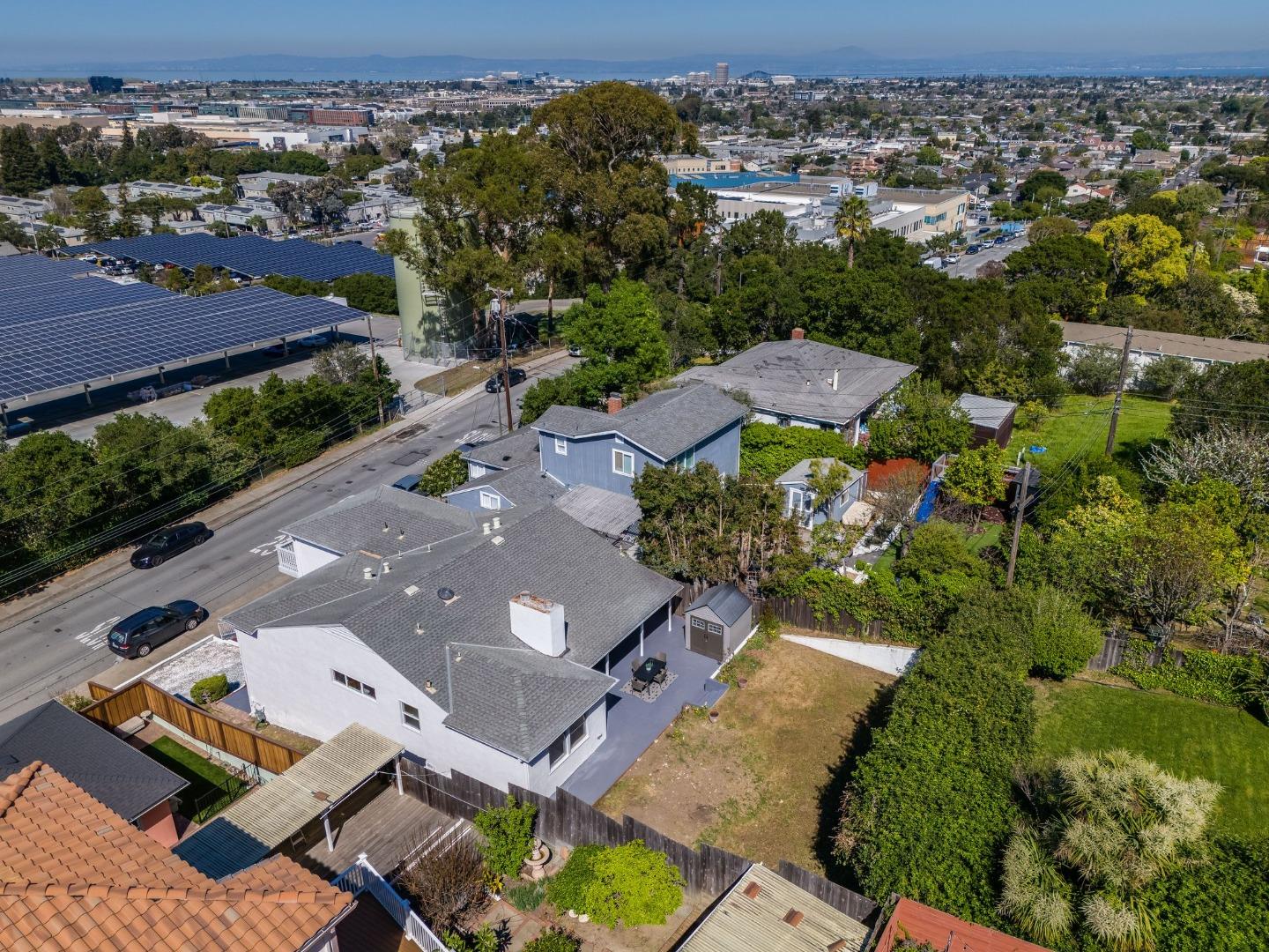 291 West 39th Avenue