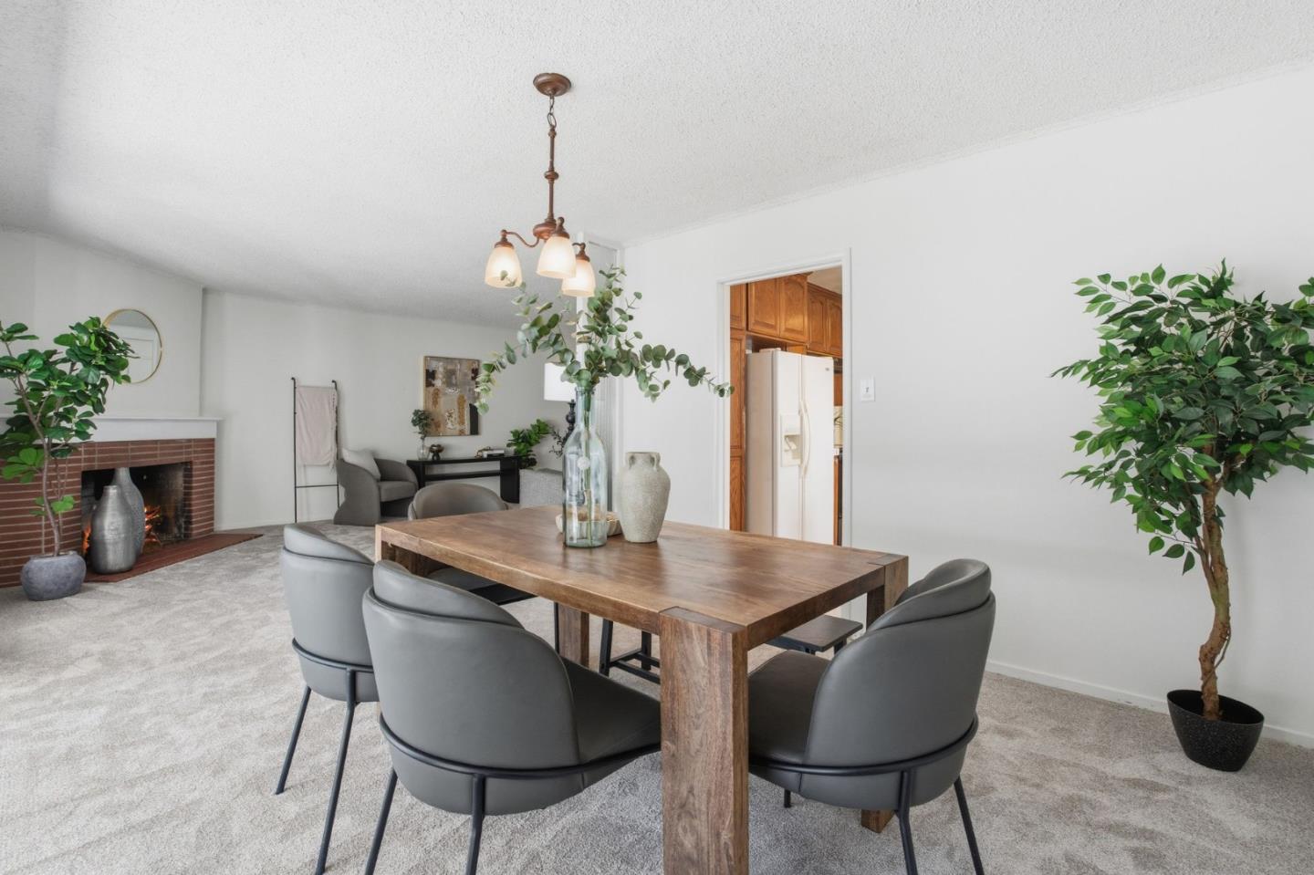 291 West 39th Avenue