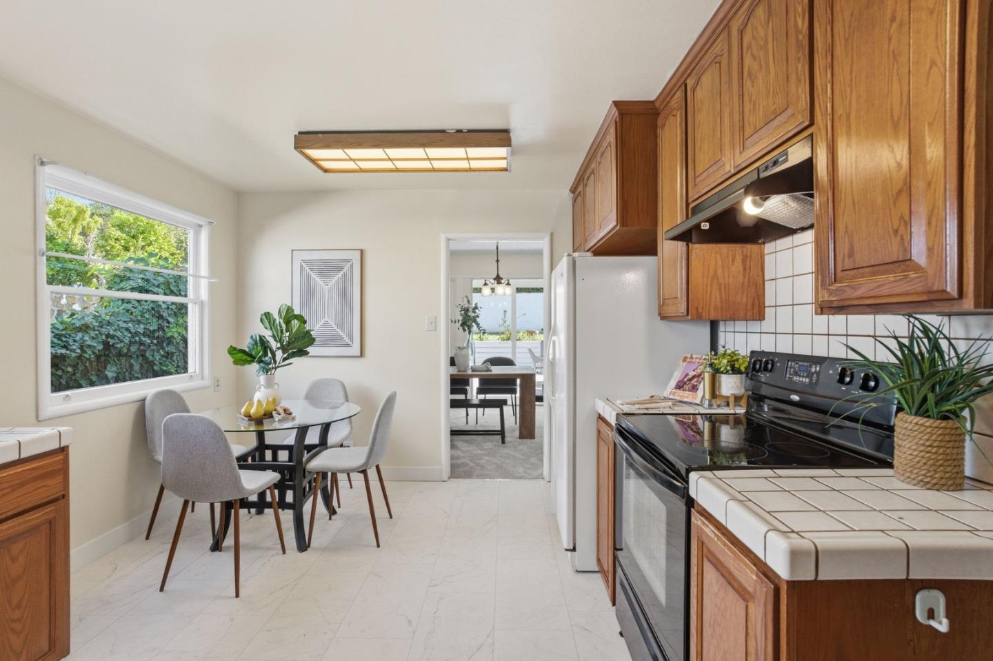 291 West 39th Avenue