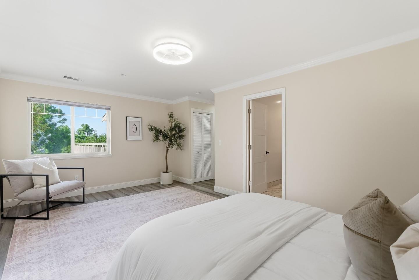 23051 Henry Lane