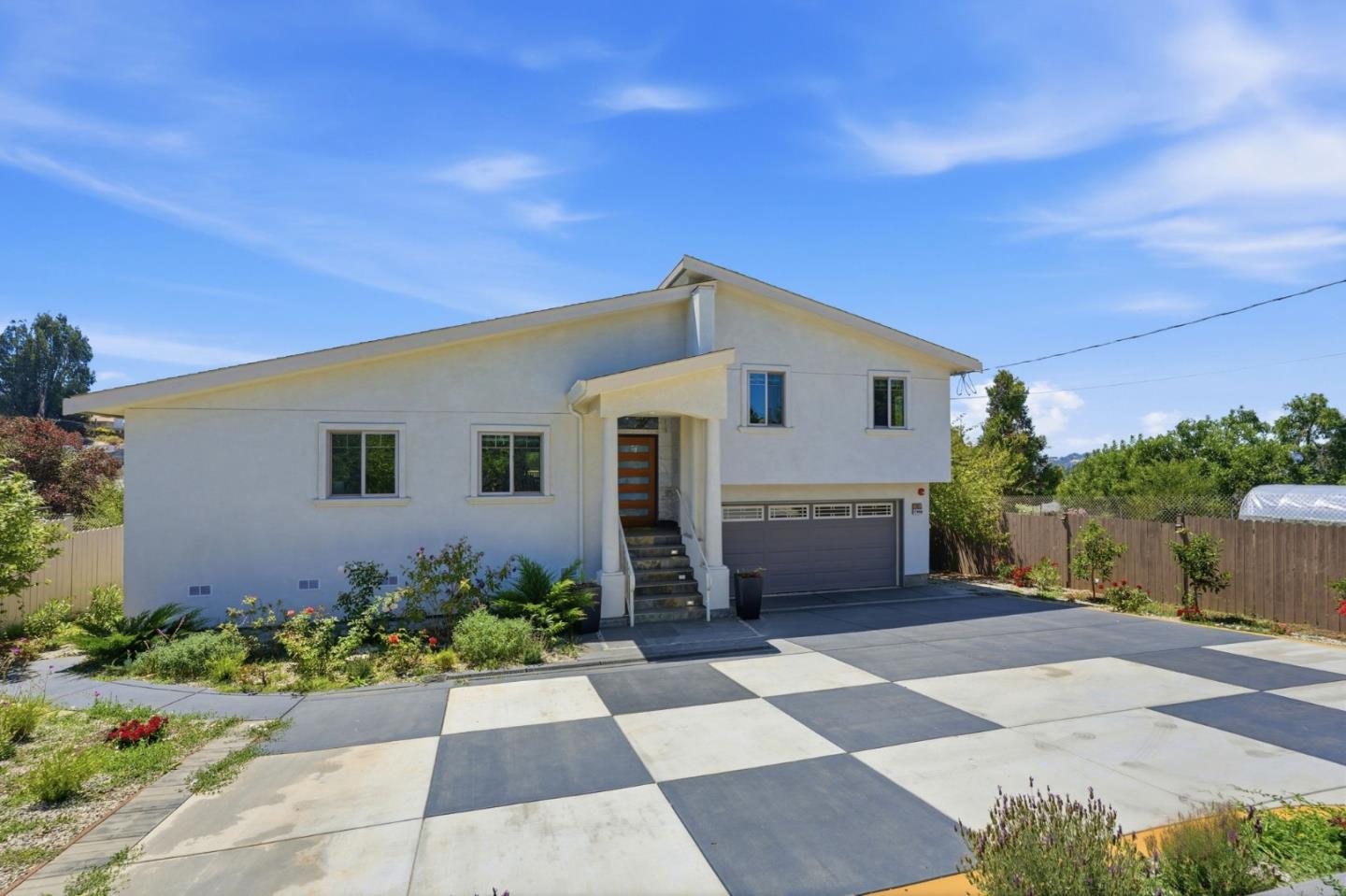 23051 Henry Lane