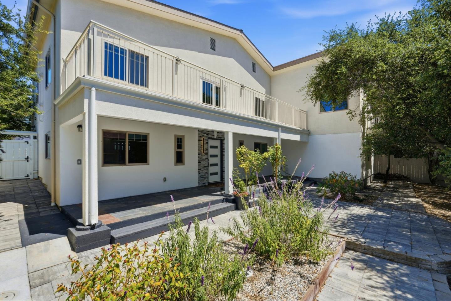 23051 Henry Lane