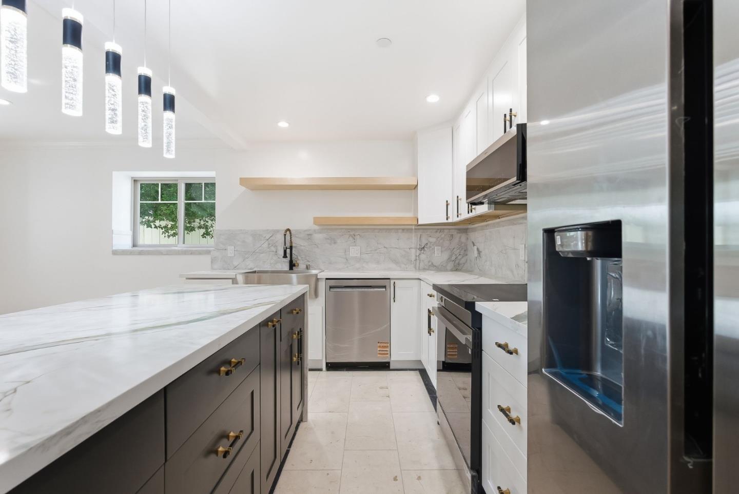 23051 Henry Lane