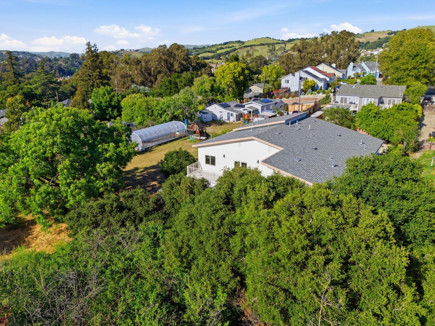 23051 Henry Lane