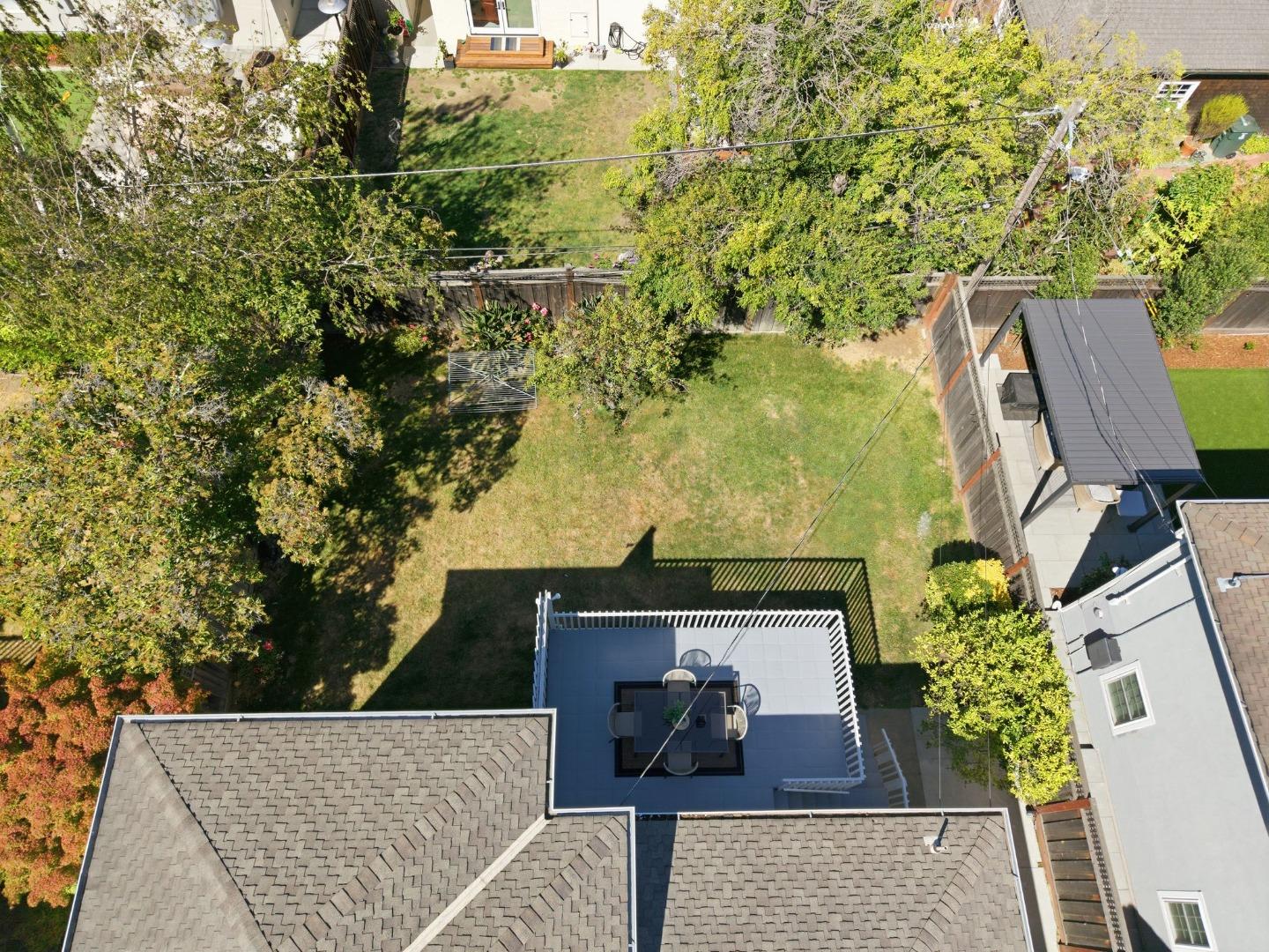 523 Iowa DR