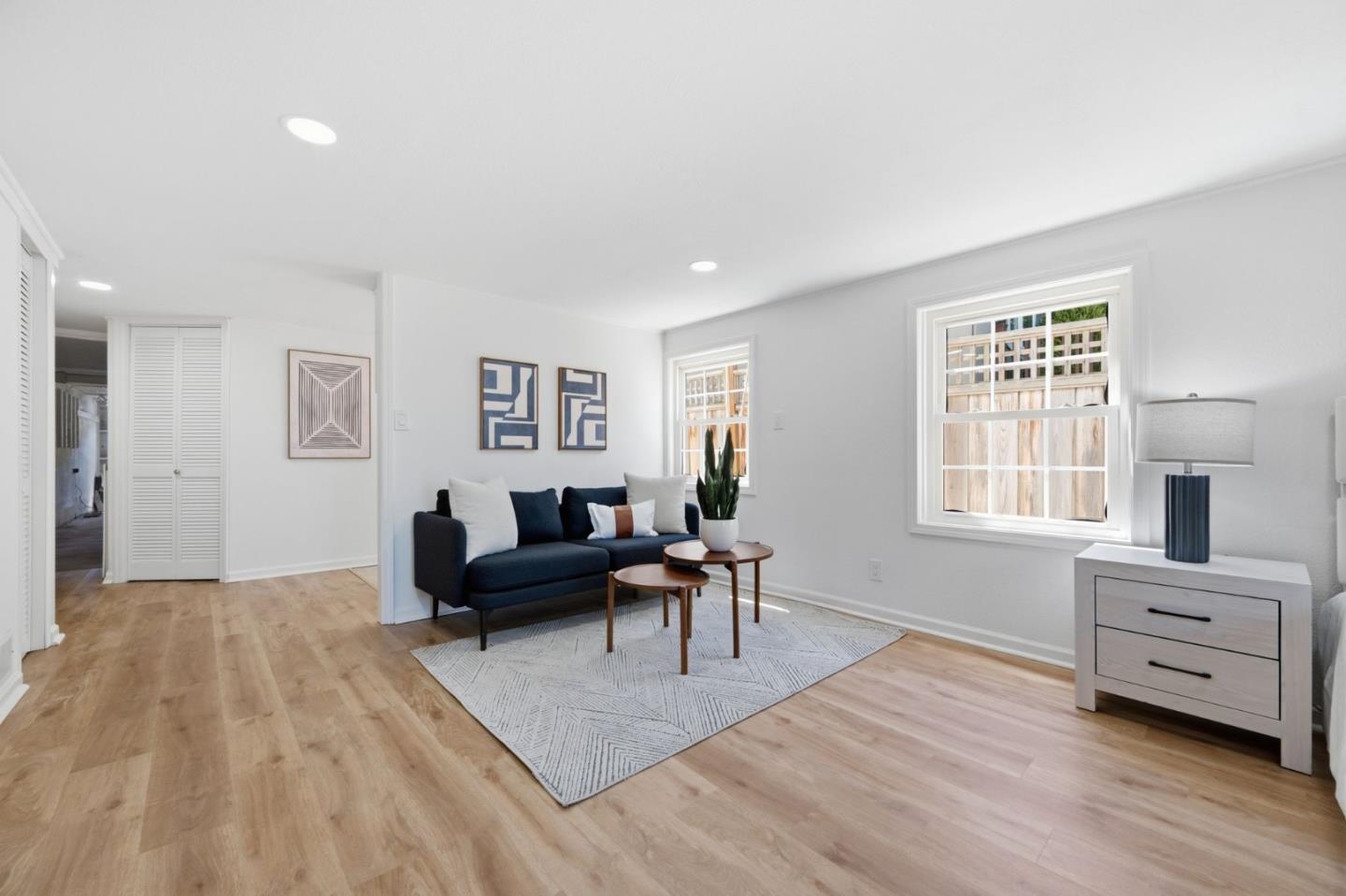 523 Iowa DR