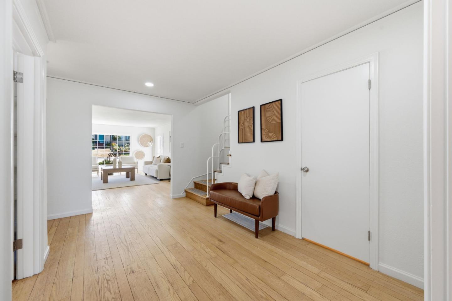 523 Iowa DR